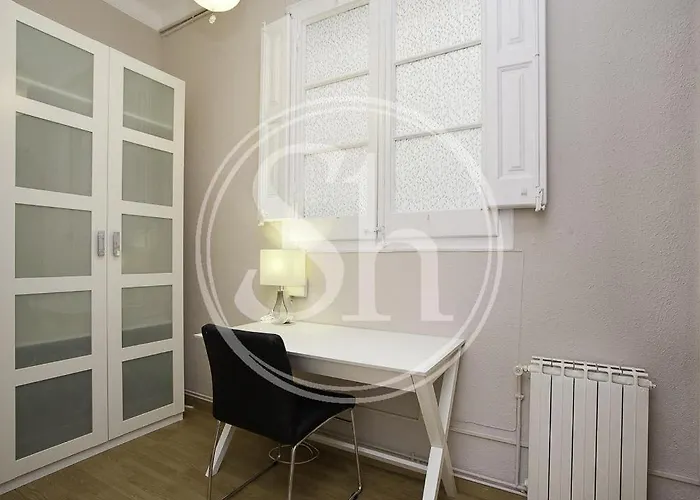 Centar Arago Rambla Apartmán *